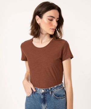 blusa de flamê básica manga curta decote redondo marrom