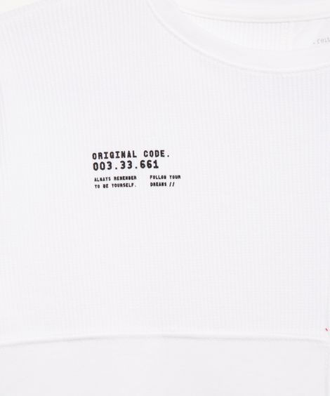 camiseta infantil manga curta com recorte off white