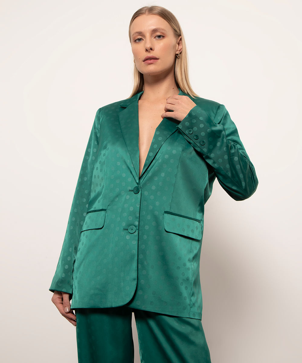 Blazer verde acetinado com poá, da C&A