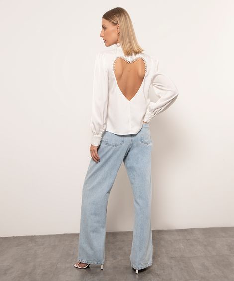 blusa de cetim manga longa coração strass mindset off white