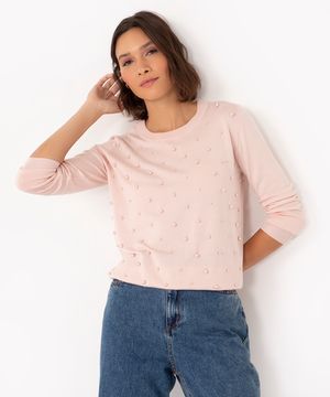 suéter de tricô com pérolas rosa
