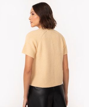 blusa de tricô decote v manga curta bege