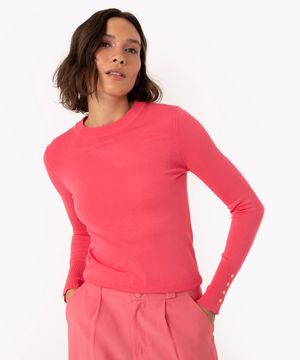 suéter de tricô com botões rosa
