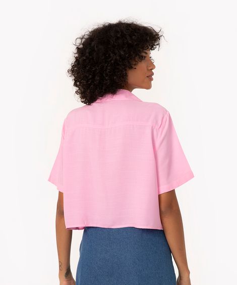 camisa cropped de viscose manga curta rosa escuro