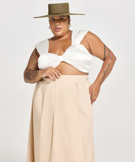 top cropped princesa acetinado plus size com ombreira mindset e robertita off white
