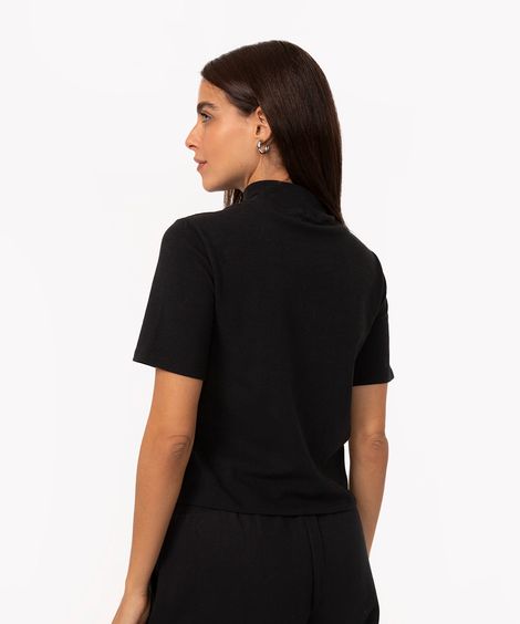 blusa básica manga curta gola alta preto