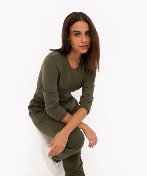 suéter básico de tricô decote redondo azul pastel - verde militar