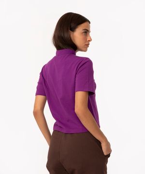 blusa básica manga curta gola alta roxo