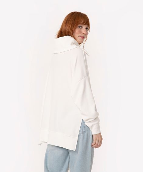 blusa oversized de malha gola alta off white