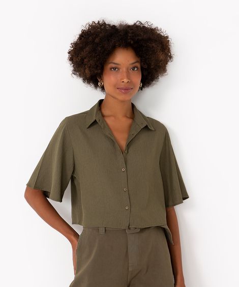 camisa cropped de viscose manga curta ampla verde escuro