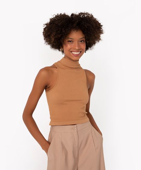 regata cropped canelada gola alta bege