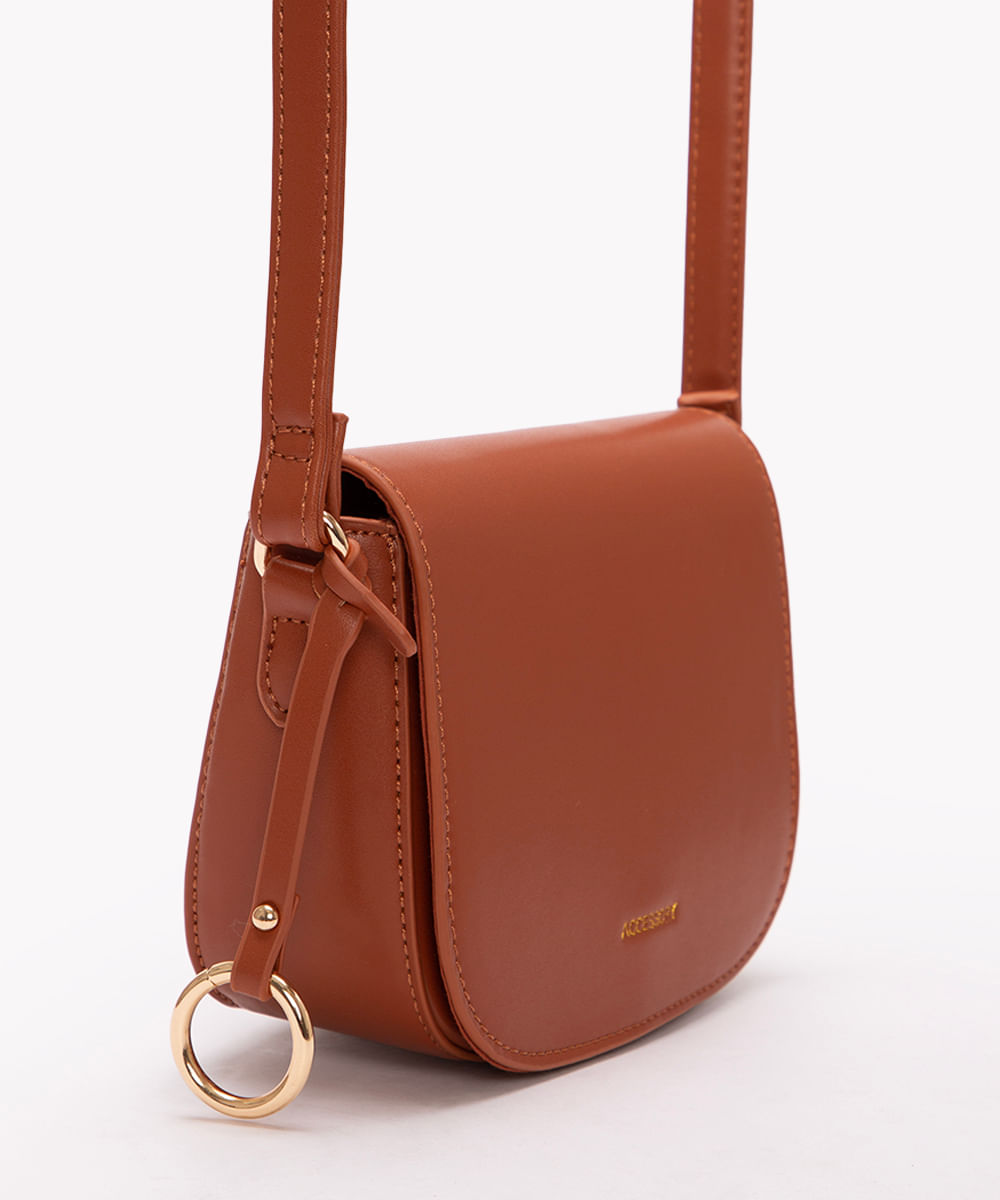 bolsa crossbody com aba marrom