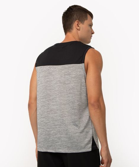 regata machão com textura esportiva cinza claro