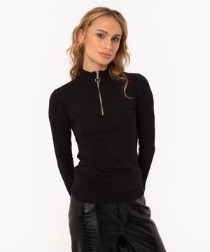 blusa de viscose canelada gola alta com zíper preto