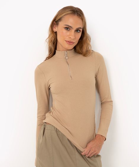 blusa de viscose canelada gola alta com zíper bege