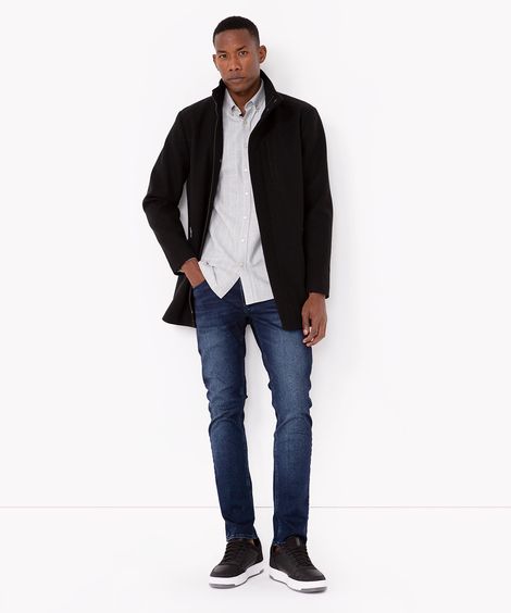 calça jeans slim com bolsos azul escuro