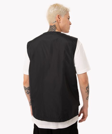 colete com poliéster preto