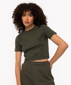 blusa básica baby look de algodão peruano verde militar