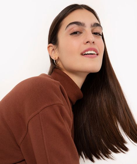 blusão de moletom feminino gola alta marrom