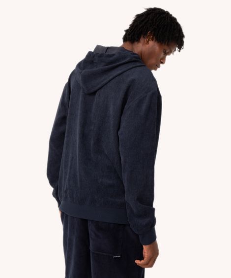 blusa de veludo com capuz azul marinho
