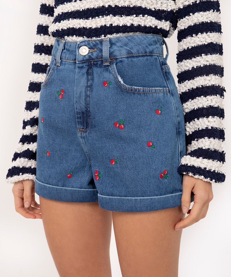 short jeans mom cintura super alta bordado azul médio - C&A