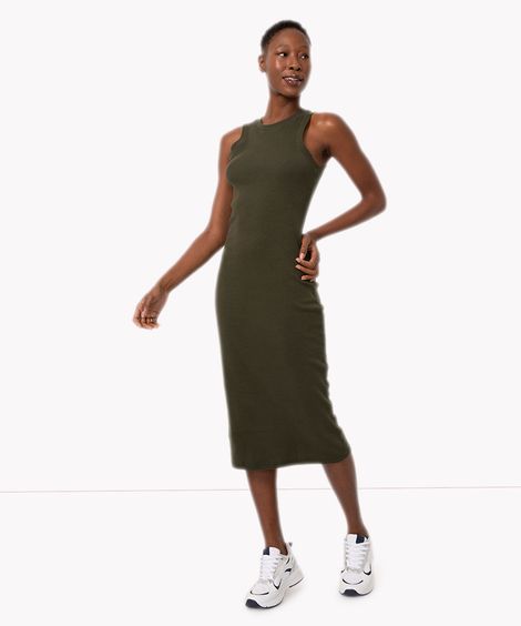 vestido básico midi decote halter neck verde militar