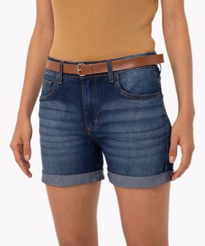 short jeans midi cintura média com cinto azul escuro