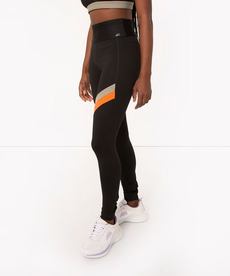 calça legging com recortes preto