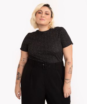 blusa plus size de viscose poá manga curta preto