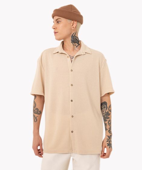 camisa de algodão texturizada manga curta bege claro