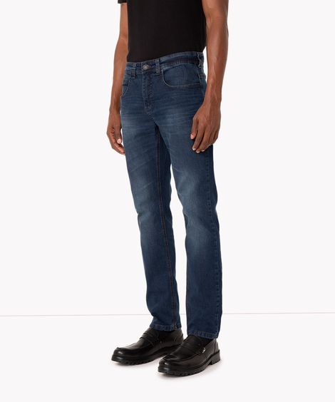 calça jeans reta slim com bolsos azul escuro
