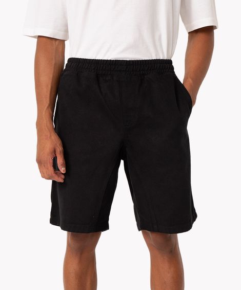 bermuda de sarja jogger com bolsos preta