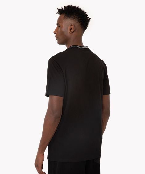 camiseta de algodão chaos com bordado manga curta preta