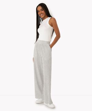 calça wide leg listrada e texturizada off white