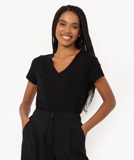 camiseta feminina de viscose decote v preta