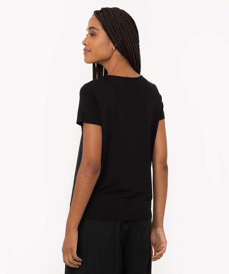 camiseta feminina de viscose decote v preta
