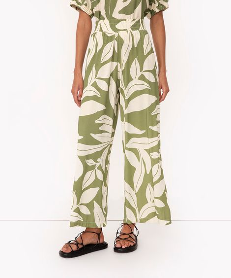 calça pantalona com bolso e cinto verde militar