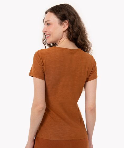 camiseta de flamê básica manga curta decote redondo  marrom médio