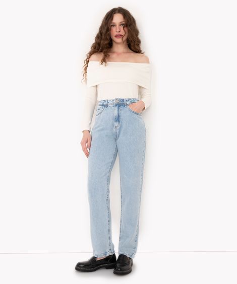 calça jeans reta comfort cintura alta com bolsos azul claro