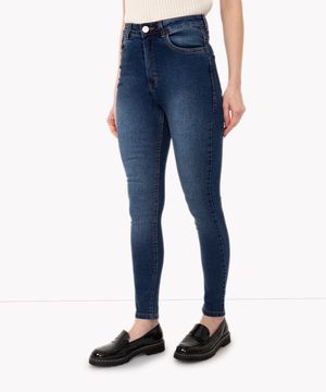 calça jeans skinny cintura super alta com bolsos azul escuro