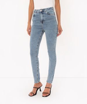 calça jeans skinny cintura super alta com bolsos azul escuro