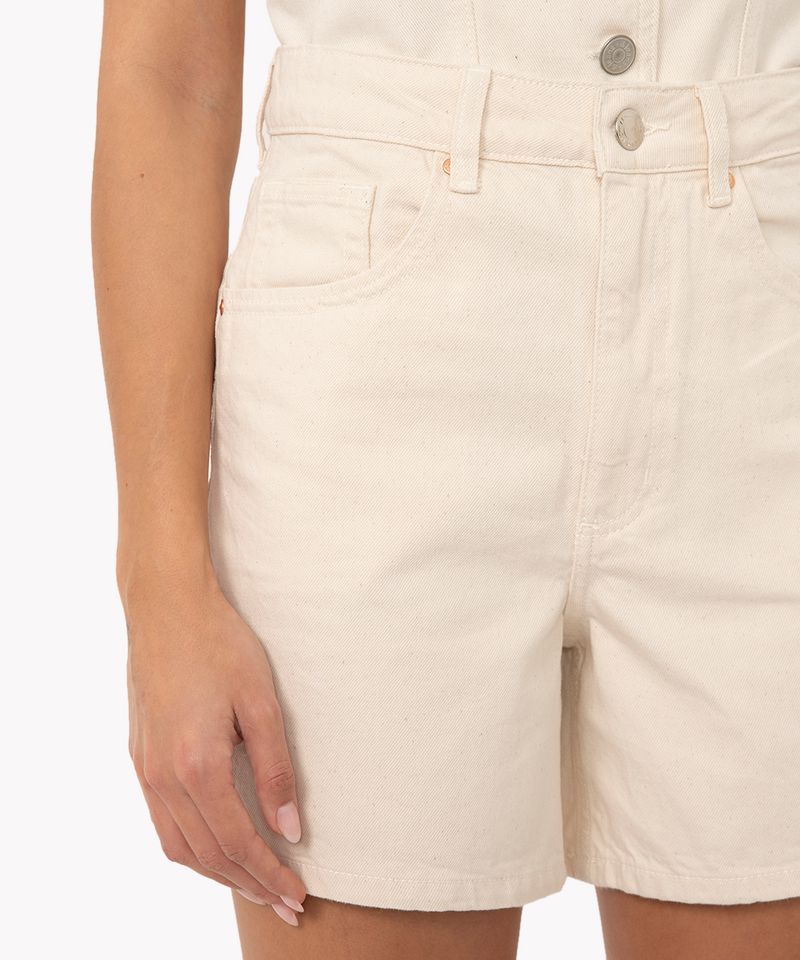 Bermuda De Sarja Cintura Super Alta Com Bolsos Off White