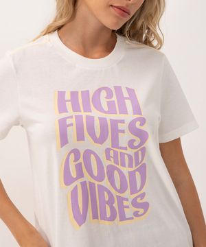 camiseta de algodão high fives and good vibes manga curta off white