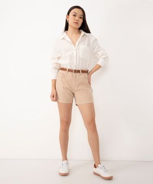 shorts jeans midi cintura média com cinto kaki