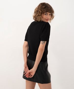 blusa de tricot texturizado manga curta bufante preta