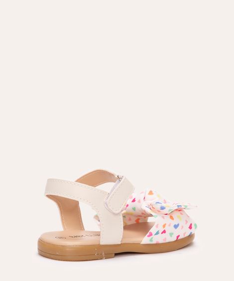 sandália infantil corações com laço branco