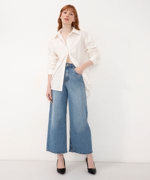 calça jeans wide leg cropped cintura alta azul médio