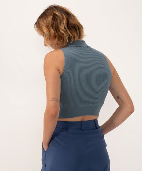 regata de tricot gola alta azul médio