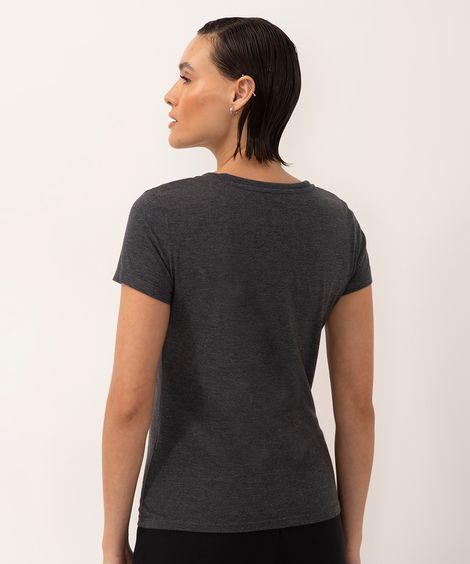 camiseta flamê básica decote v cinza chumbo