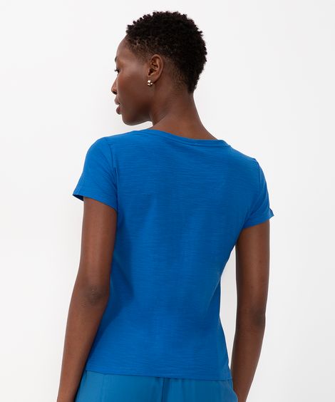 camiseta flamê básica decote v azul cobalto